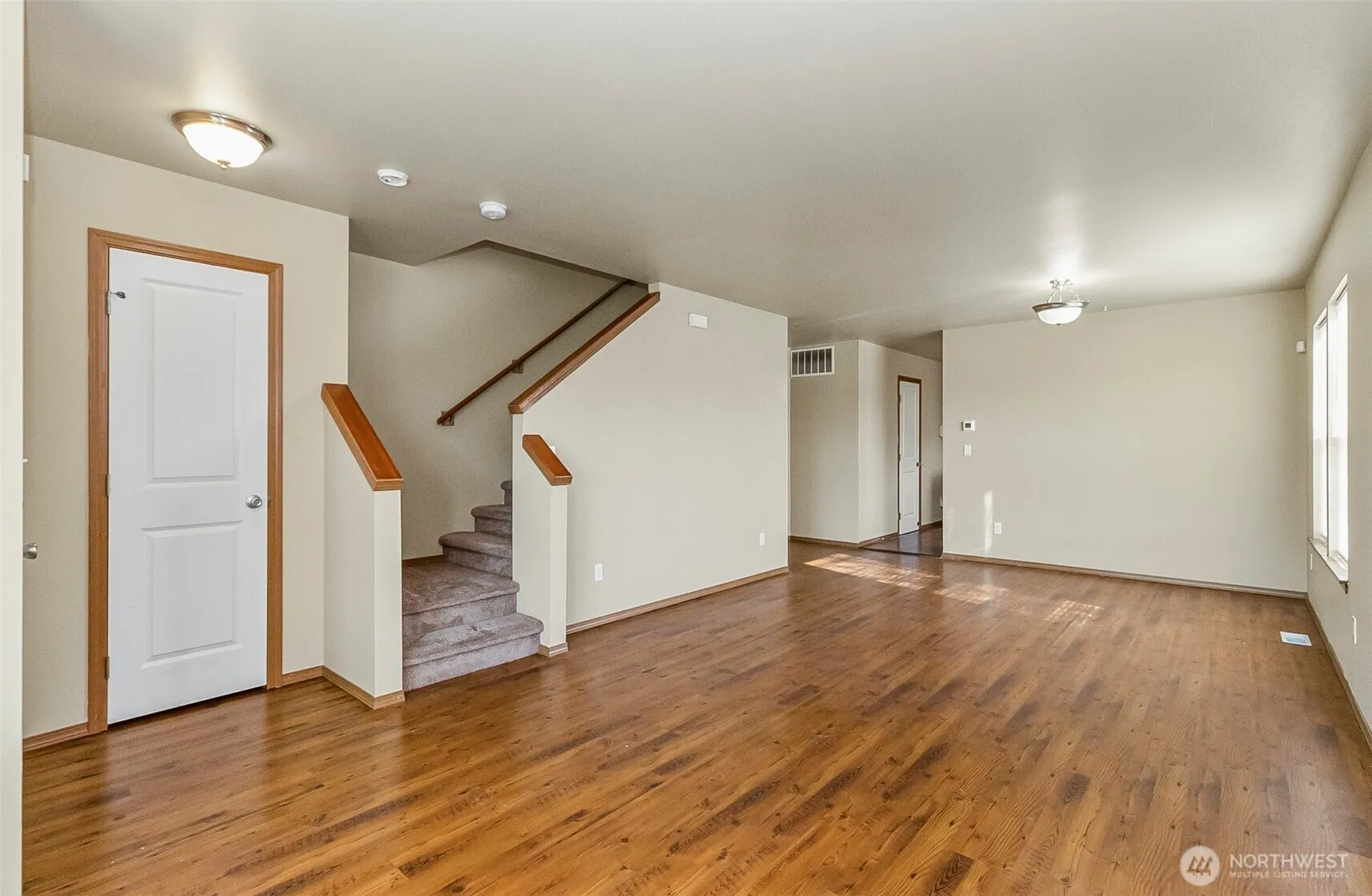 Property photo for 2905 11th Street #b, Everett photo 4