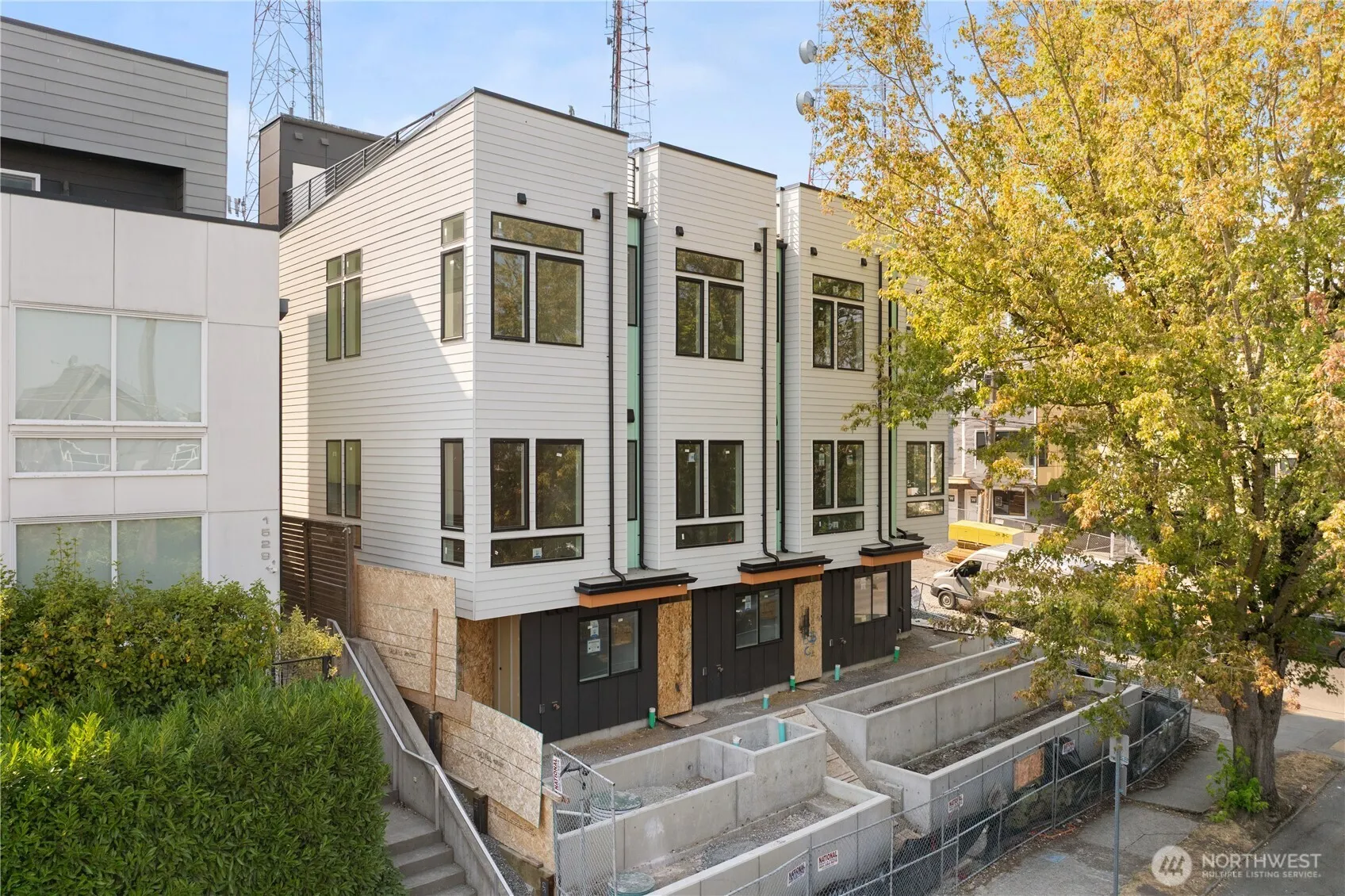 Property photo for 1825 E Pine Street, Seattle photo 3