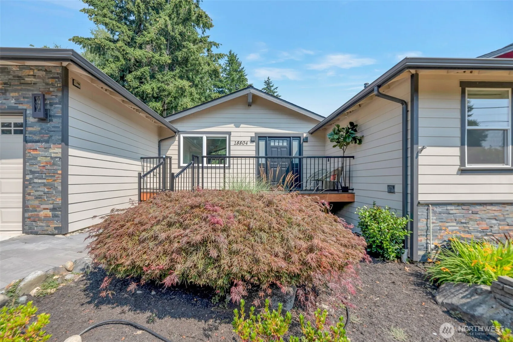 Property photo for 18804 64th Avenue Ne, Kenmore photo 4