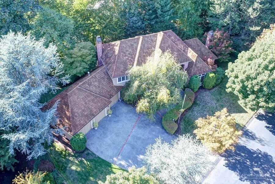 Property photo for 7795 80th Place Se, Mercer Island photo 3