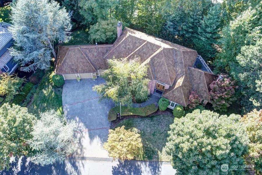 Property photo for 7795 80th Place Se, Mercer Island photo 4