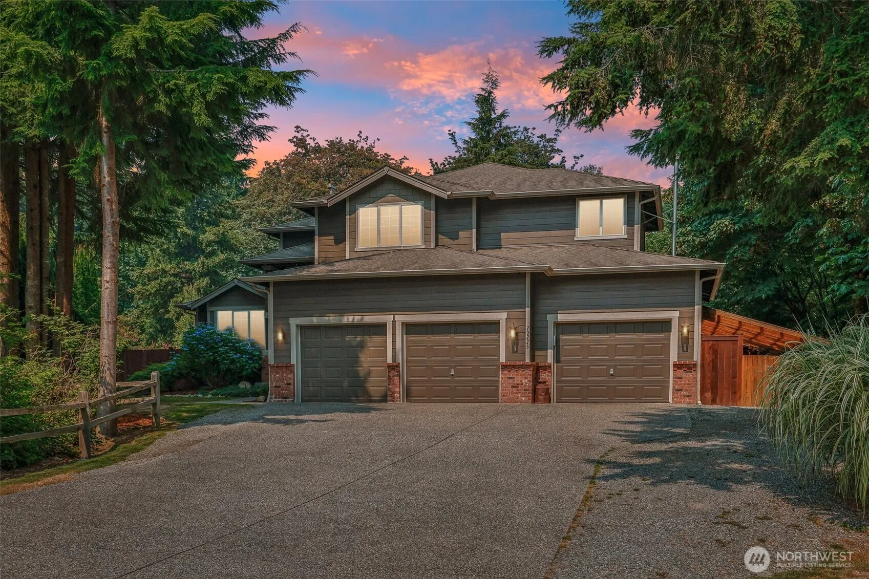 Property photo for 20225 109th Street Se, Snohomish