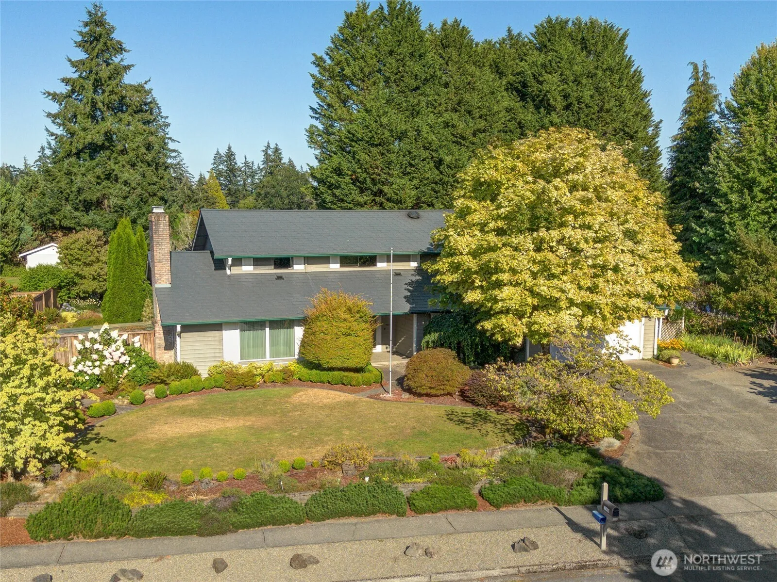 Property photo for 11409 Cloverdale Court Sw, Lakewood