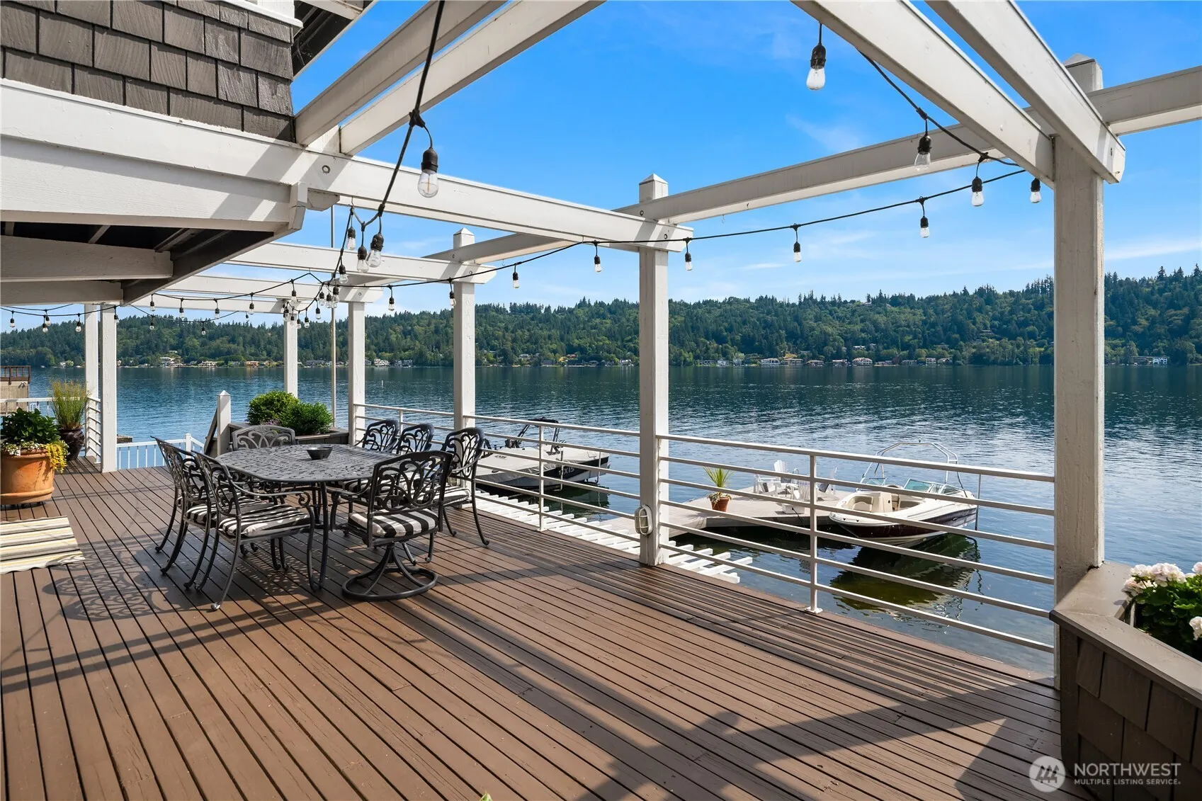 Property photo for 2240 W Lake Sammamish Pkwy Ne, Redmond photo 5