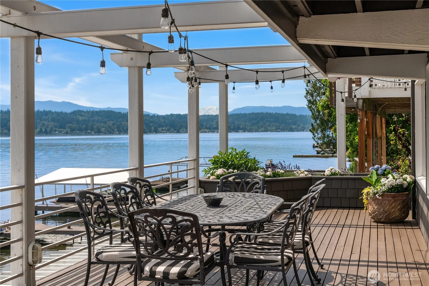 Property photo for 2240 W Lake Sammamish Pkwy Ne, Redmond photo 4
