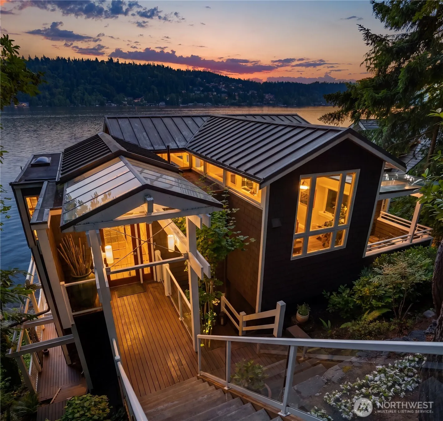 Property photo for 2240 W Lake Sammamish Pkwy Ne, Redmond photo 2