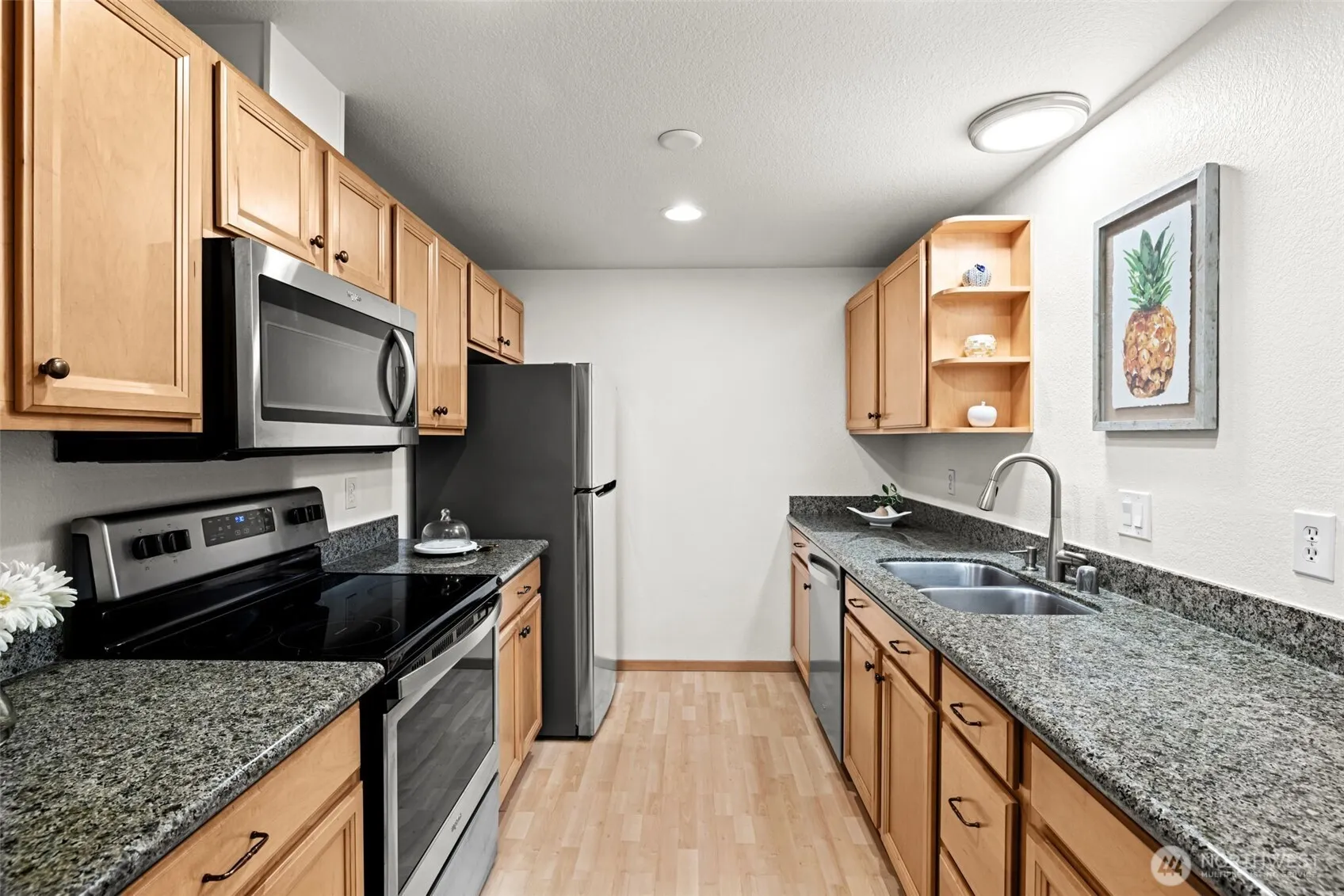 Property photo for 8218 126th Avenue Ne #e22, Kirkland photo 4