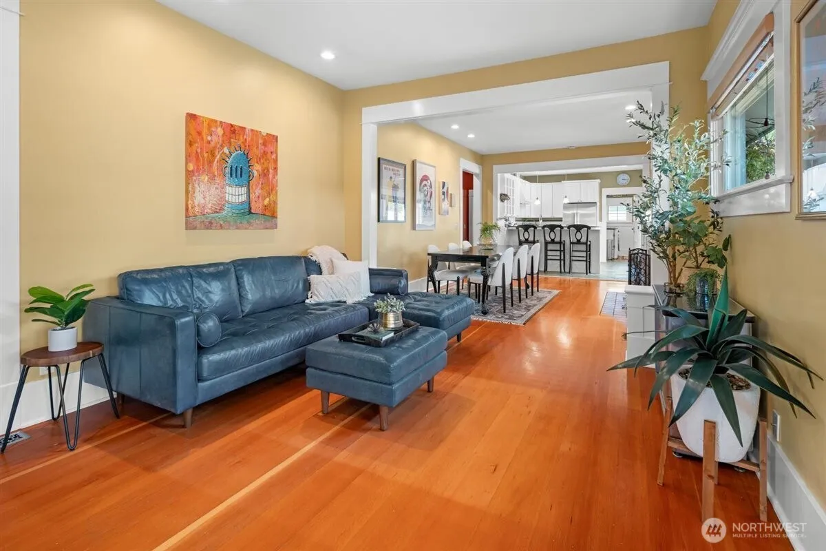 Property photo for 3702 Sw Austin Street, Seattle photo 5