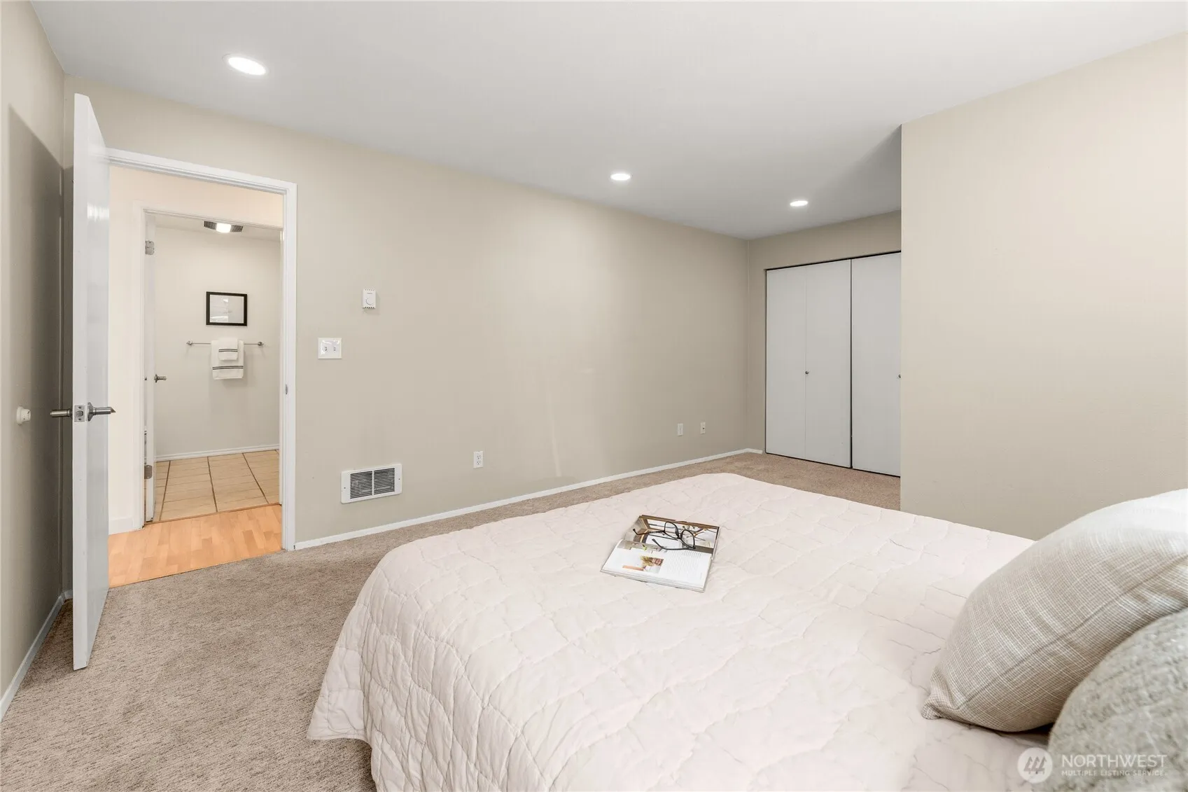 Property photo for 555 Prospect Street #1, Seattle photo 5
