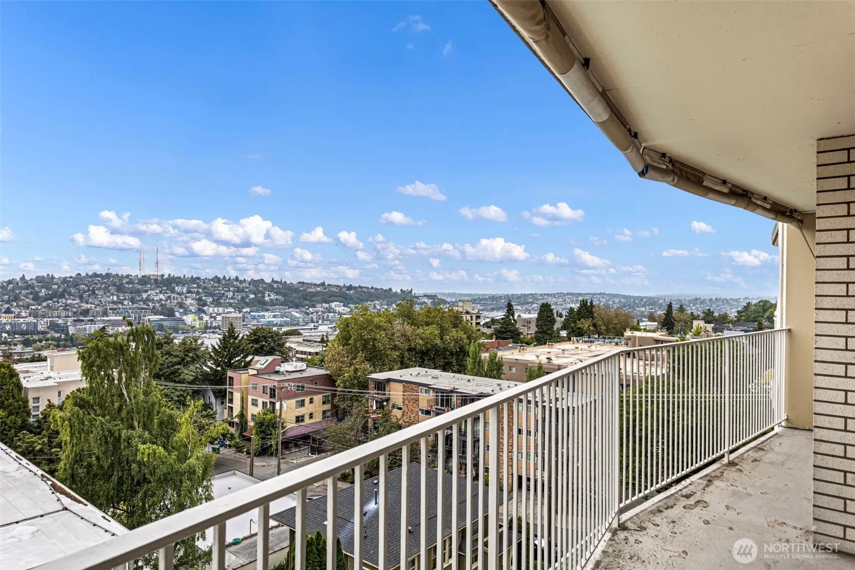Property photo for 525 Belmont Avenue E #6c, Seattle photo 3