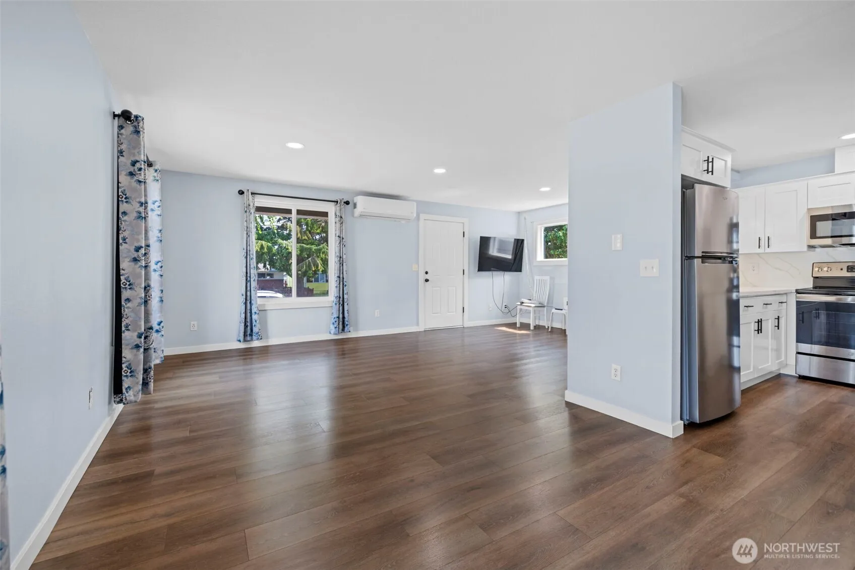 Property photo for 2104 Rockefeller Avenue #1716, Everett photo 5