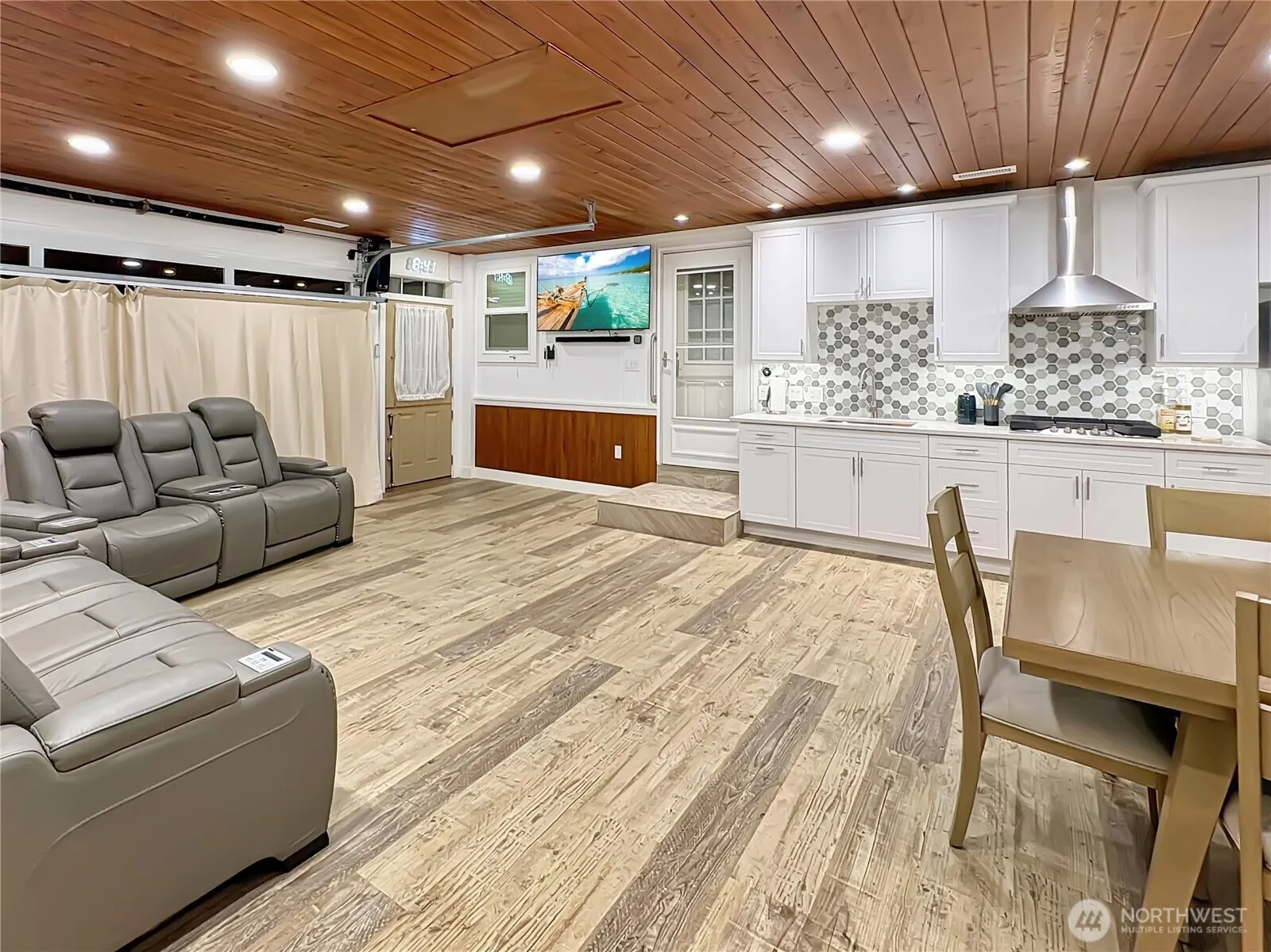 Property photo for 4328 Lakeview Ct, Lacey photo 3