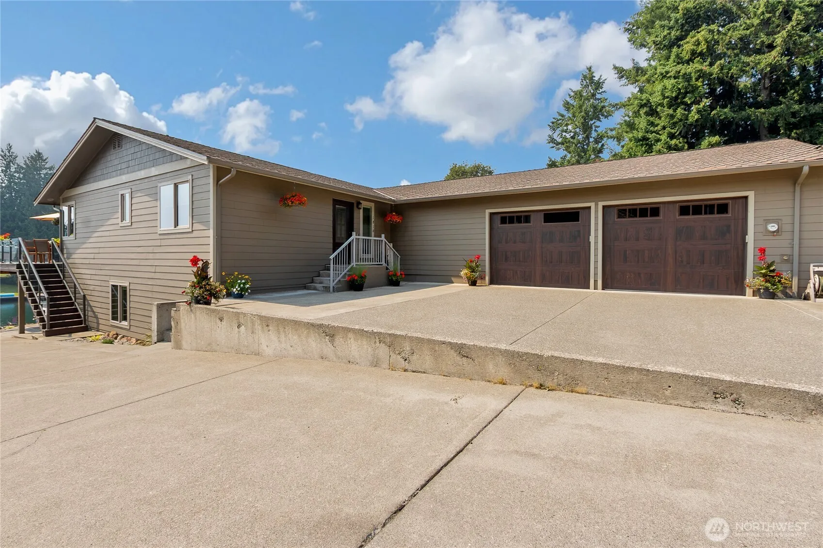 Property photo for 1818 186th Avenue E, Lake Tapps photo 2