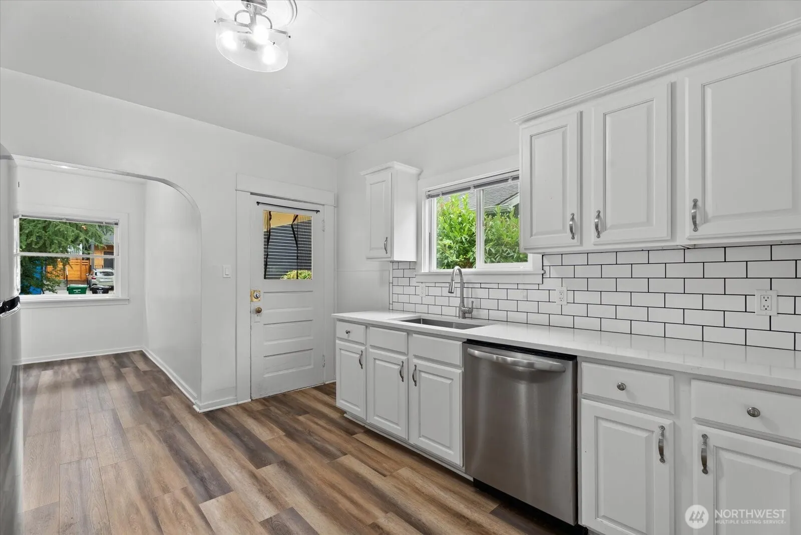 Property photo for 5509 Kensington Place N, Seattle photo 3