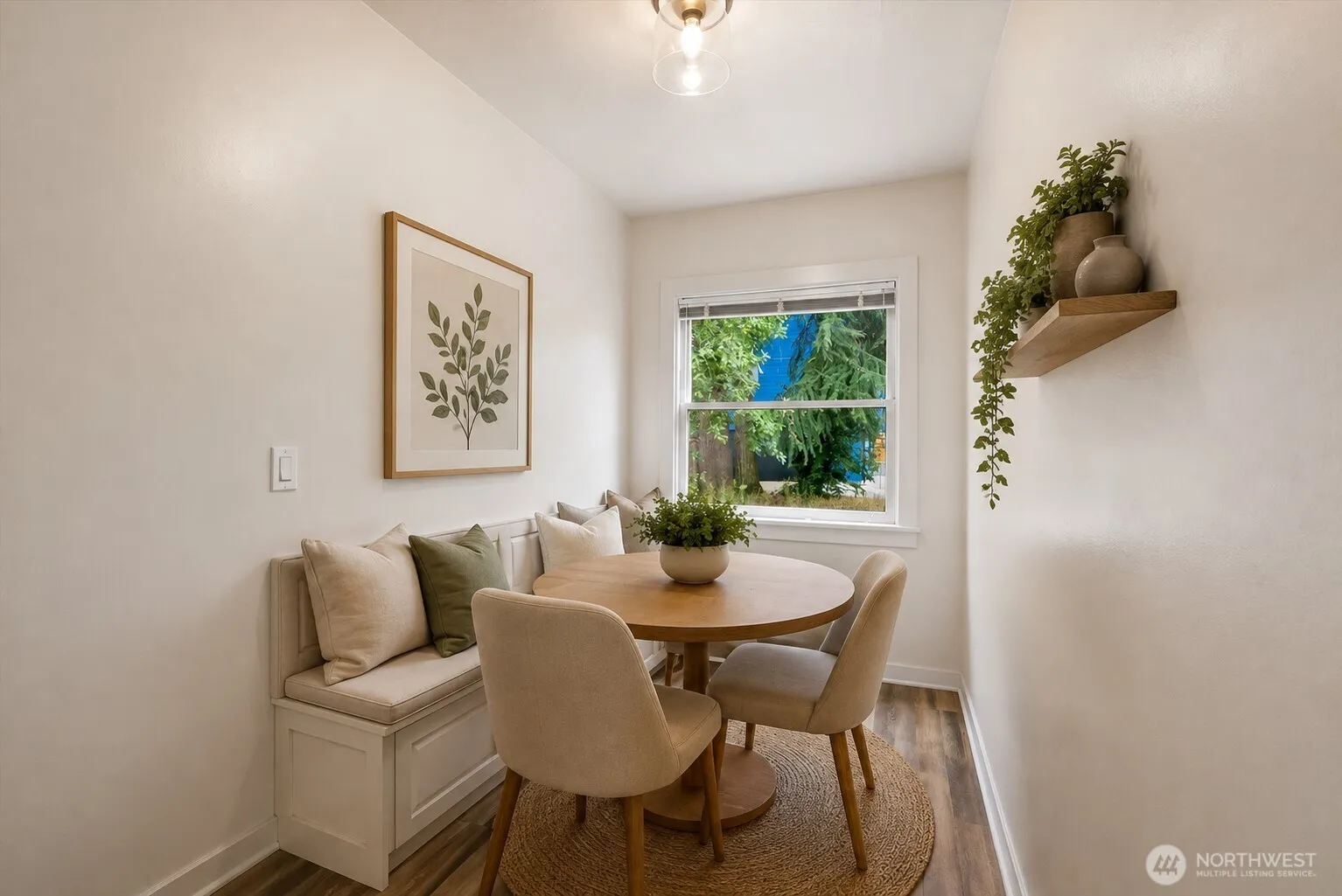Property photo for 5509 Kensington Place N, Seattle photo 4