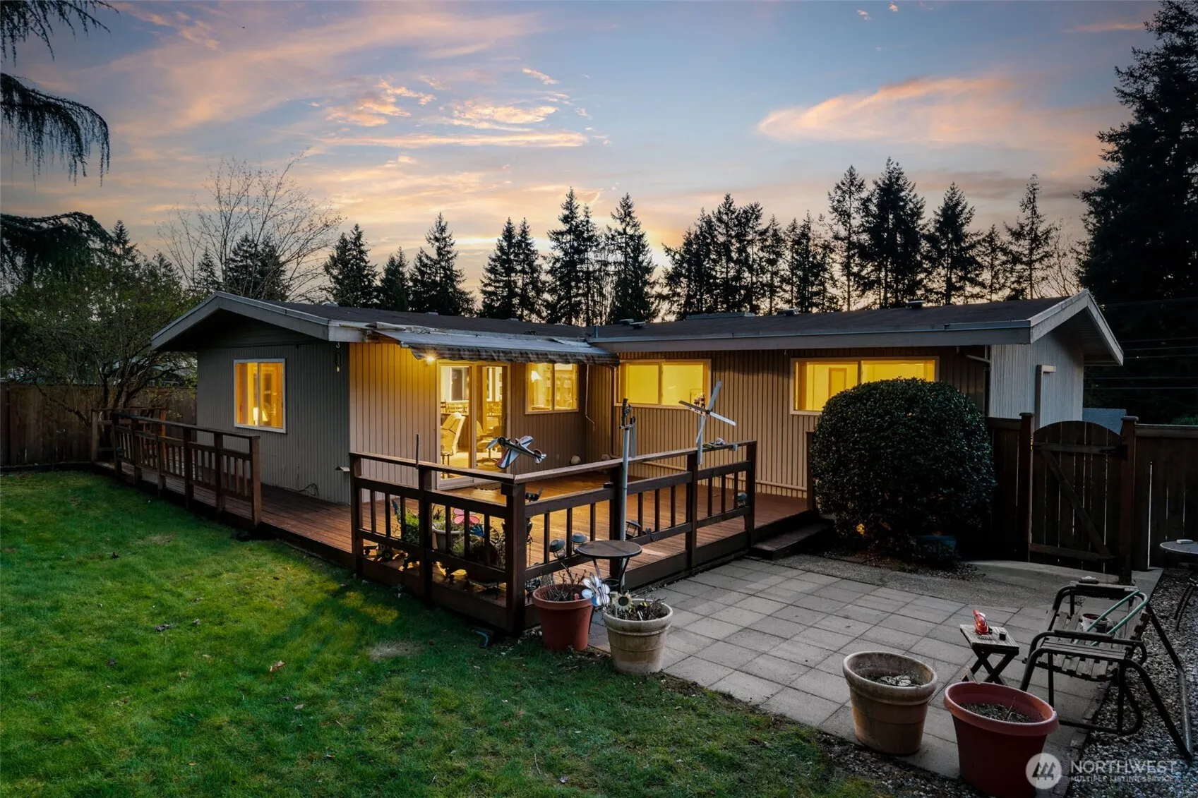 Property photo for 24 158th Place Se, Bellevue photo 2