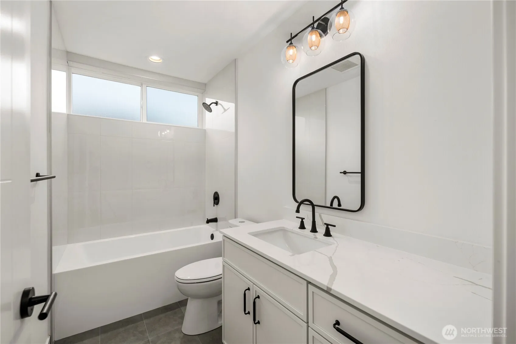 Property photo for 516 N 102nd Street, Seattle photo 4