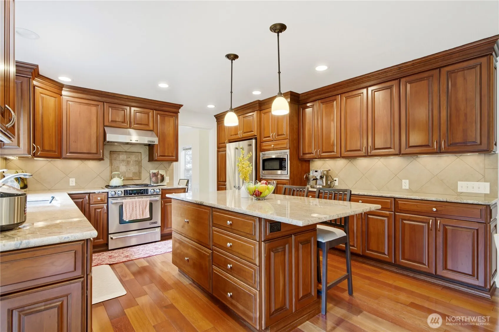 Property photo for 23030 Ne 13th Street, Sammamish photo 3