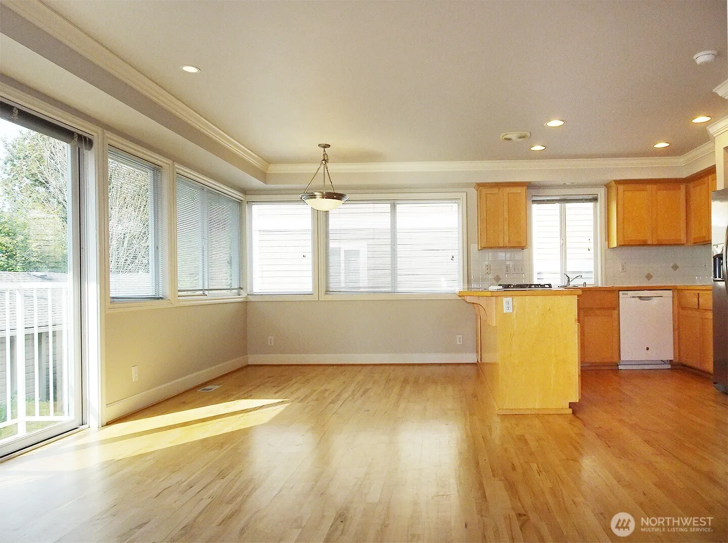 Property photo for 657 W Emerson Street #c, Seattle photo 5