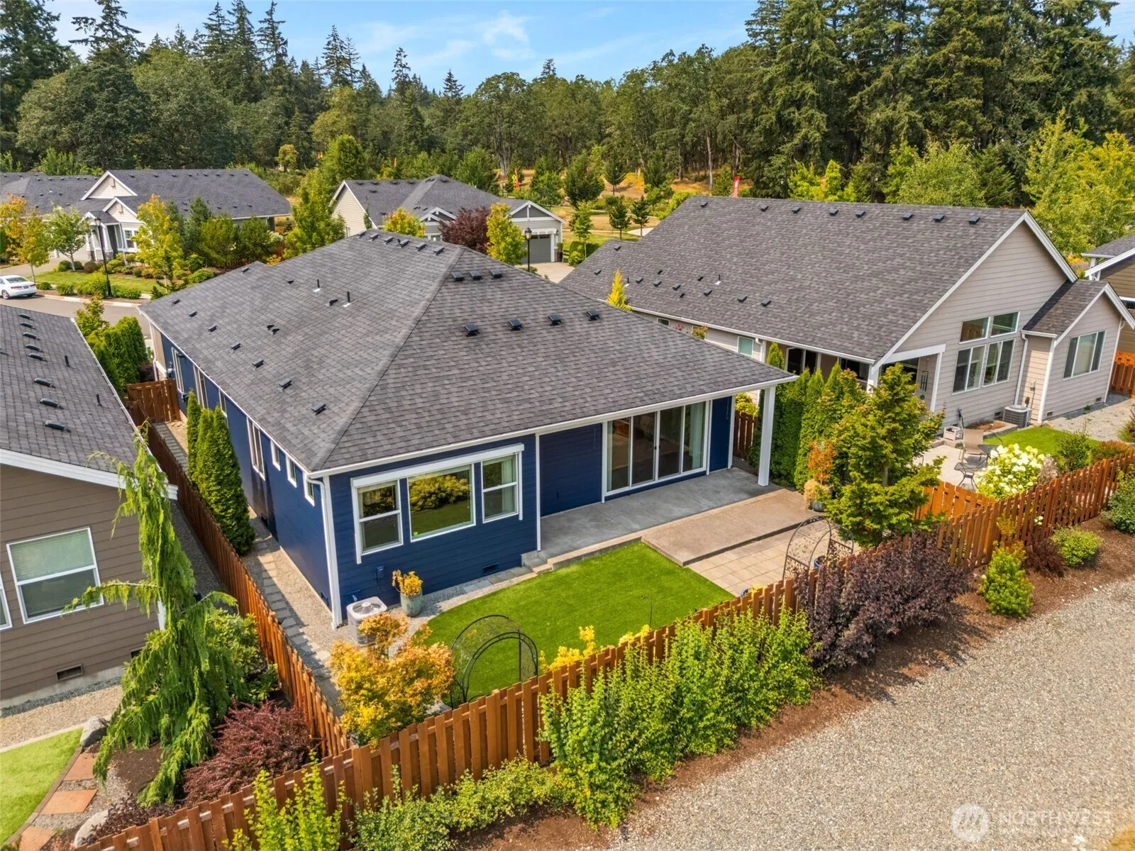 Property photo for 3732 Eagledale Court Nw, Olympia photo 4