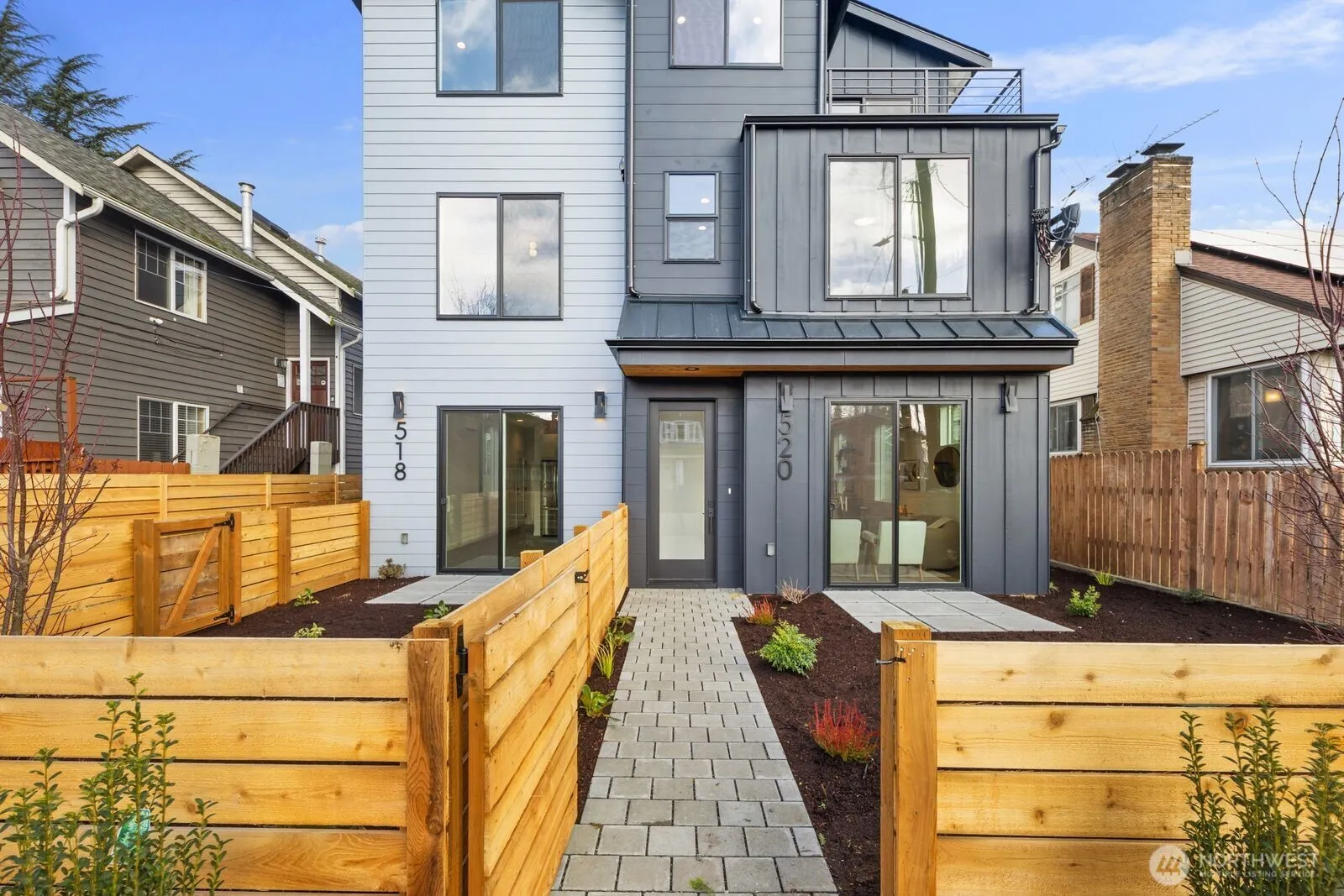 Property photo for 520 N 102nd Street, Seattle photo 2