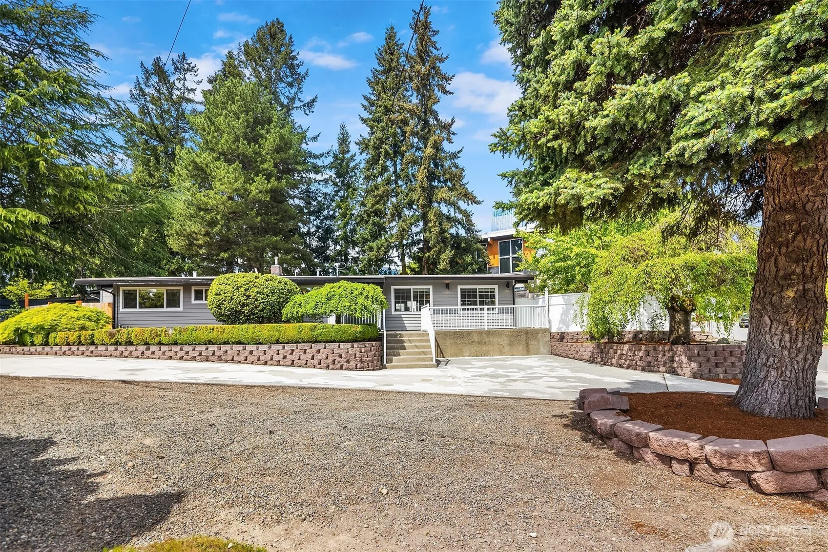 79 110th Ave Se