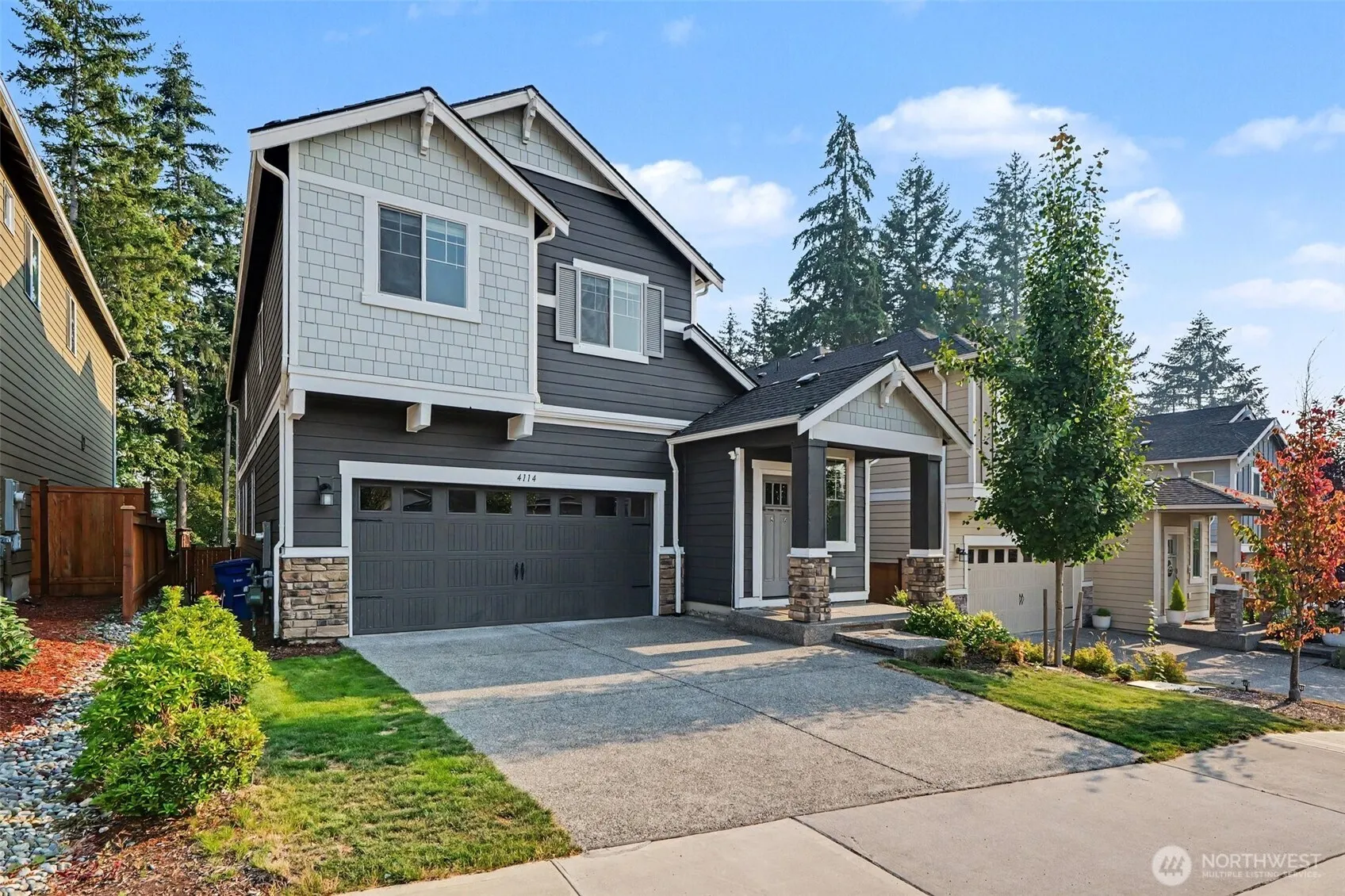 Property photo for 4114 235th Place Se, Bothell photo 2
