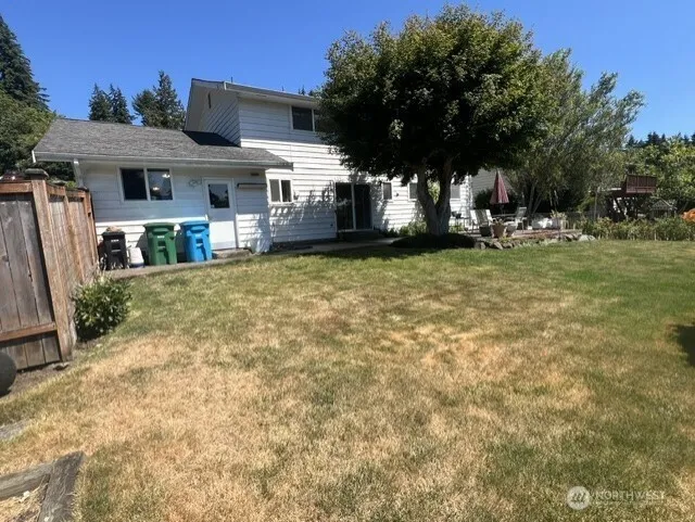 Property photo for 19827 11th Avenue Nw, Shoreline photo 3
