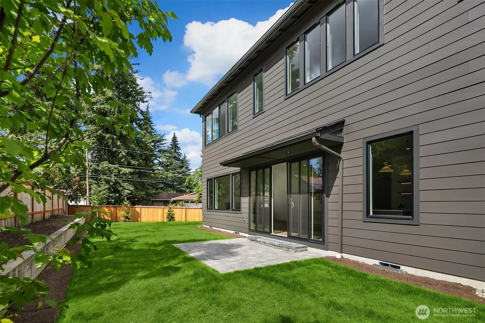 Property photo for 1255 169th Avenue Ne, Bellevue photo 5