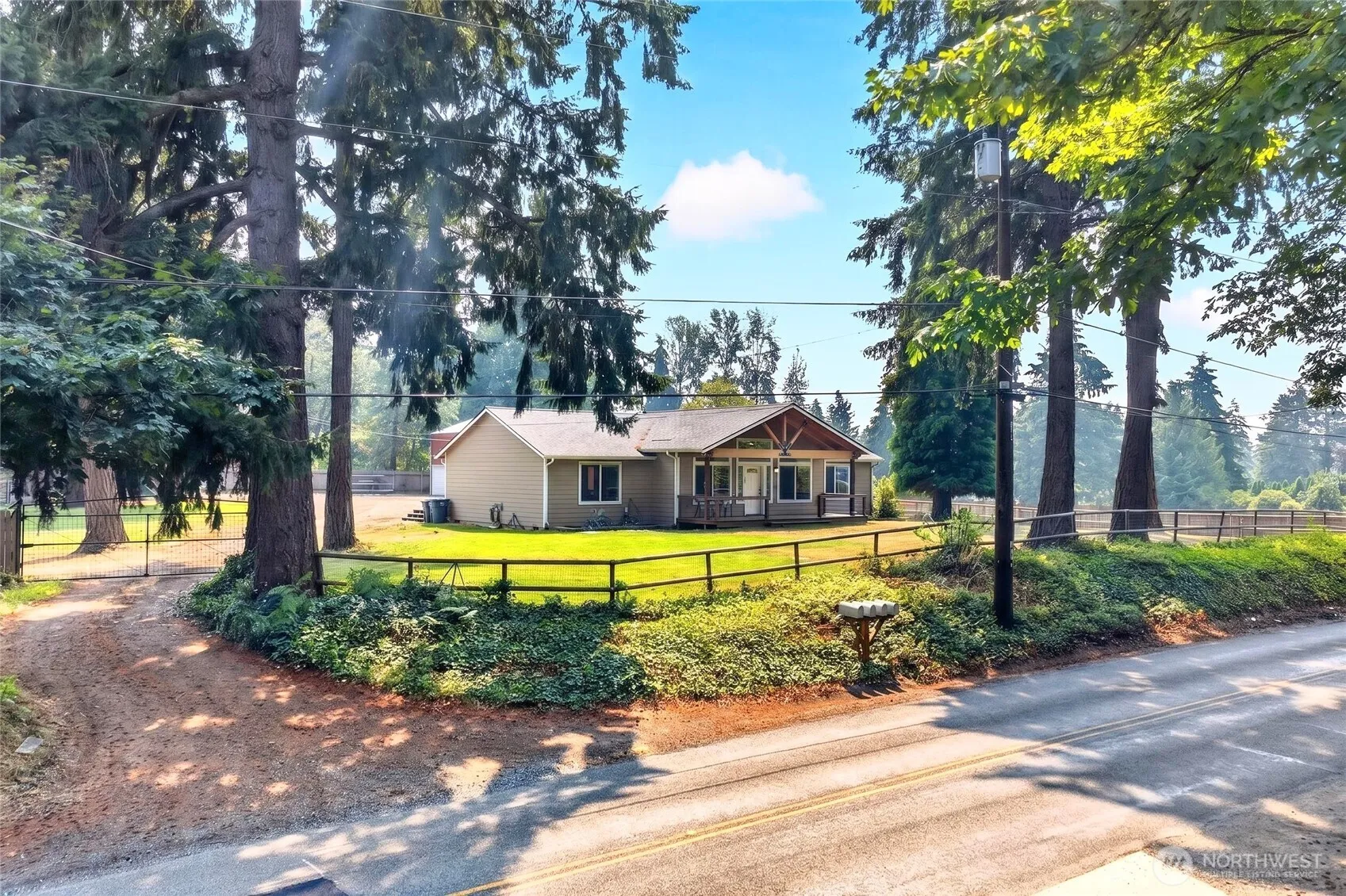Property photo for 10516 36th Street E, Edgewood
