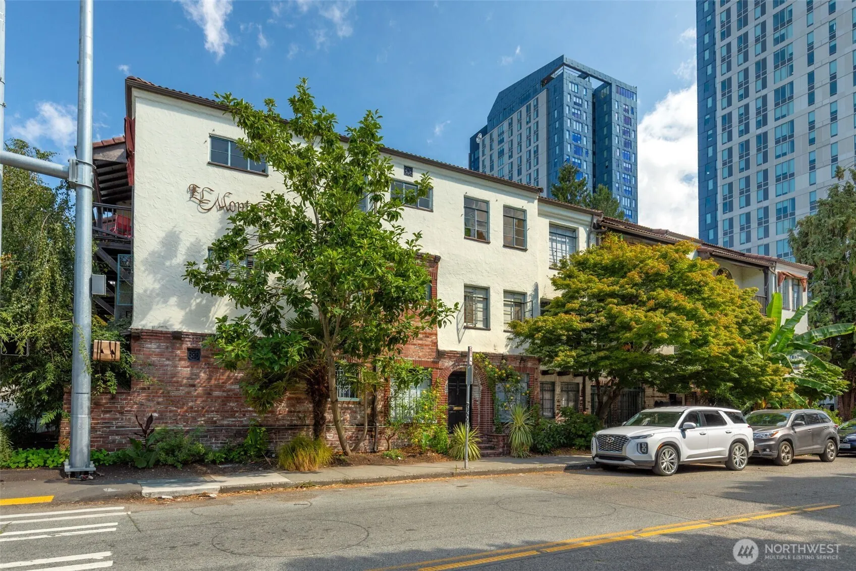 Property photo for 4204 11th Avenue Ne #17, Seattle photo 2