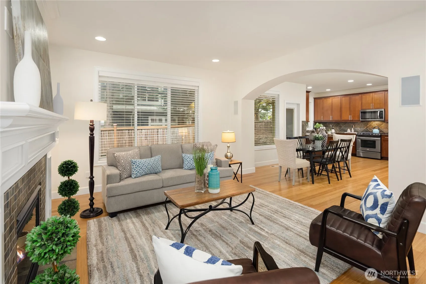 Property photo for 12316 Ne 86th Way #6, Kirkland photo 5