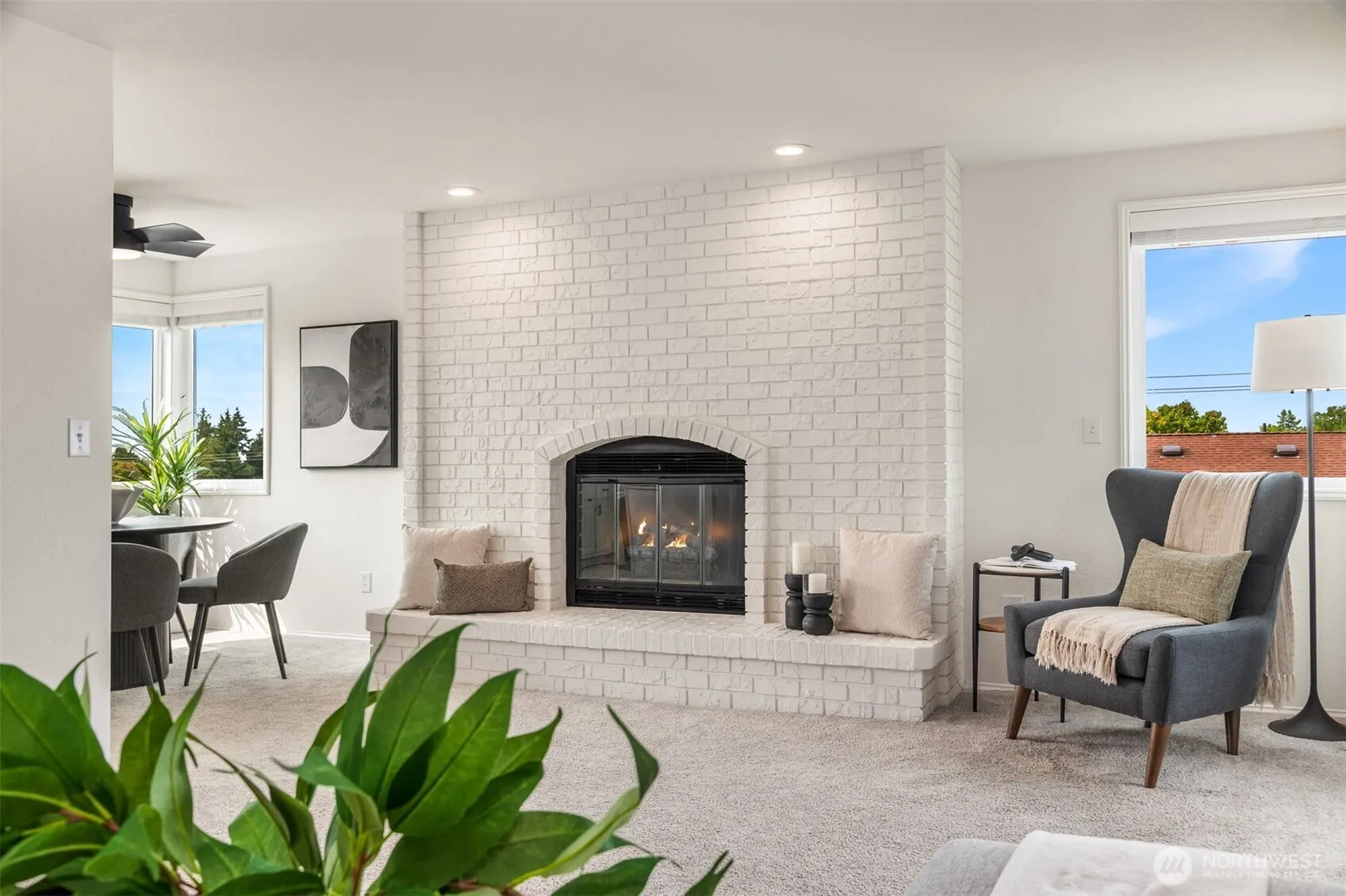Property photo for 2115 California Avenue Sw #402, Seattle photo 4