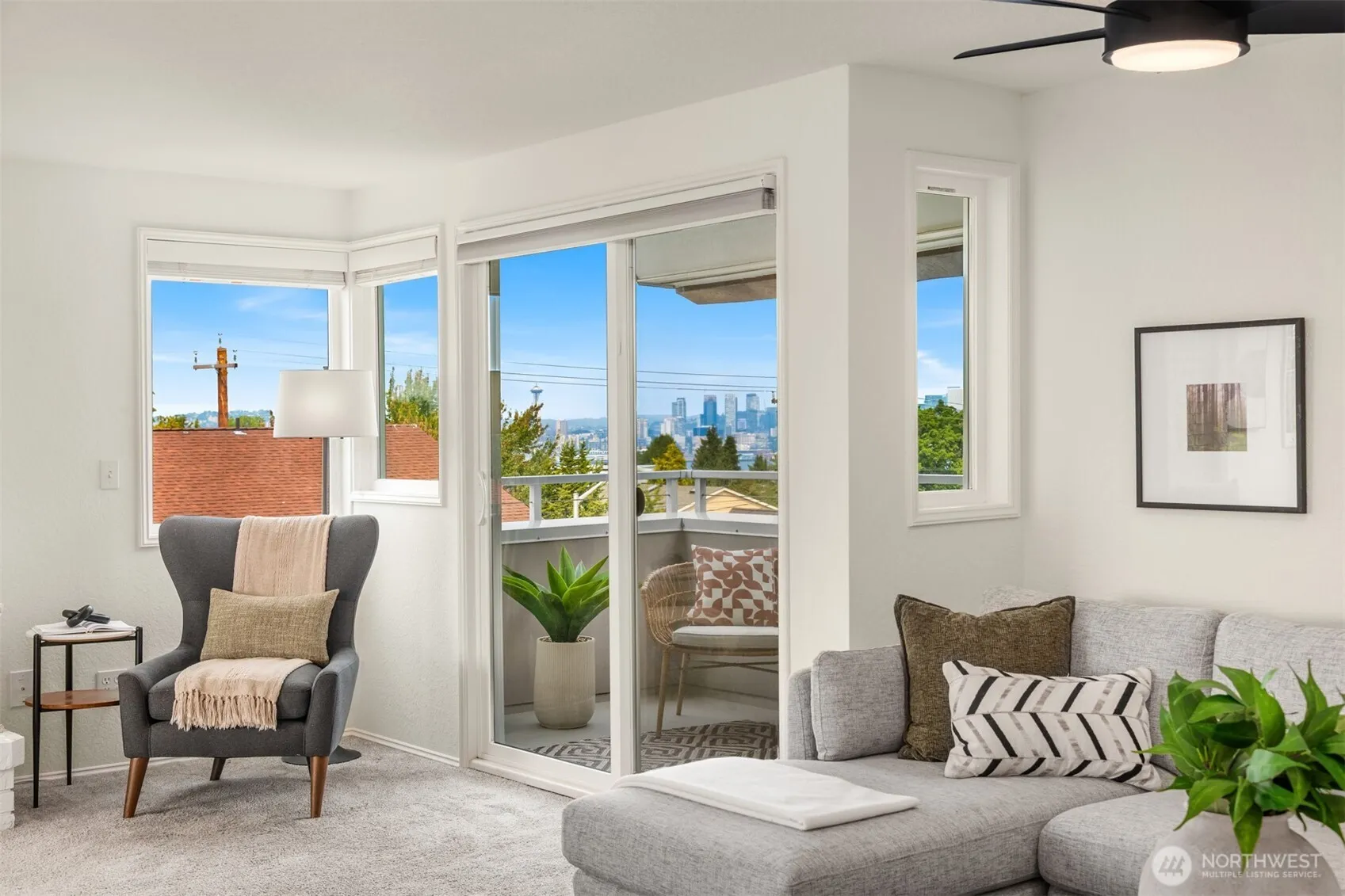 Property photo for 2115 California Avenue Sw #402, Seattle photo 5