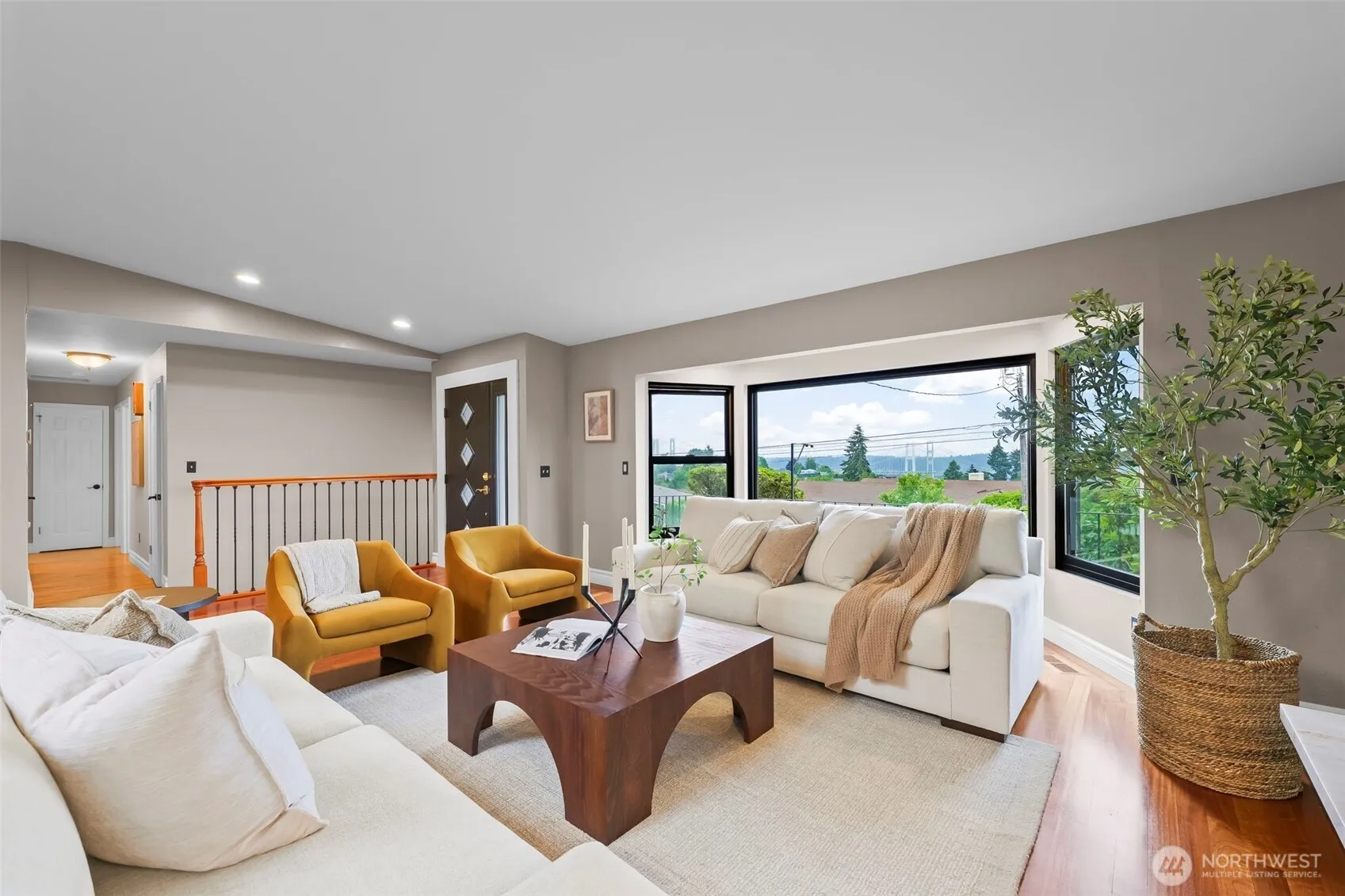 Property photo for 1871 N Skyline Drive, Tacoma photo 3