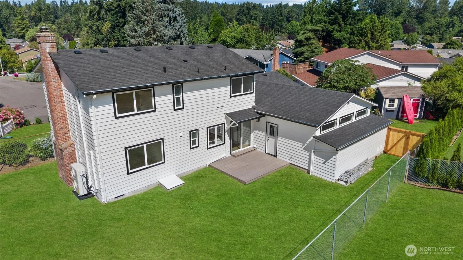 Property photo for 11235 Ne 146th St, Kirkland photo 5