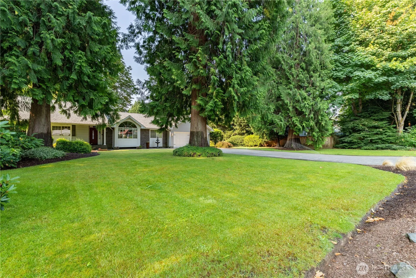 Property photo for 3223 Donnelly Drive Se, Olympia photo 2