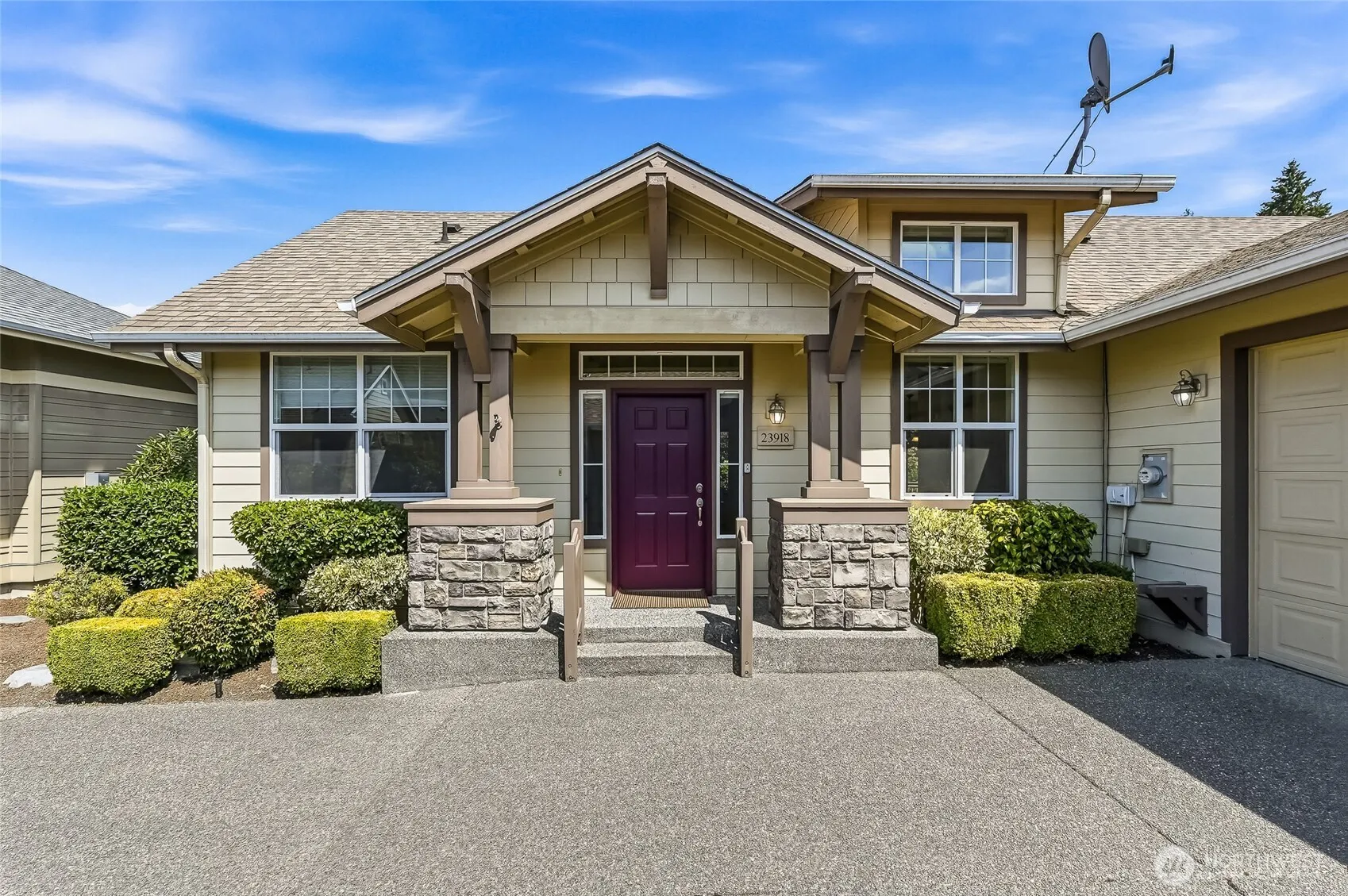 Property photo for 23918 Ne Adair Road, Redmond photo 2