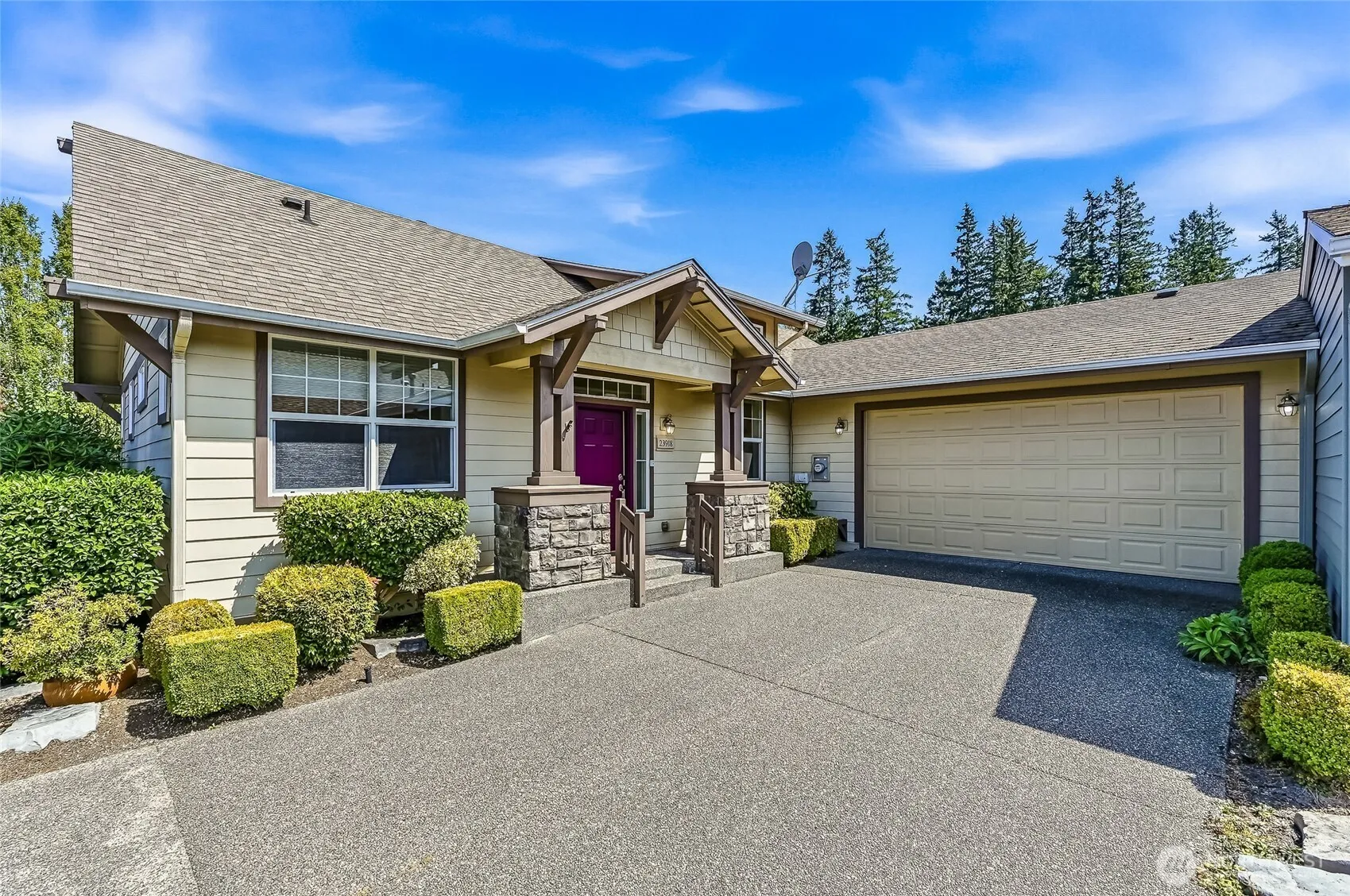 Property photo for 23918 Ne Adair Road, Redmond