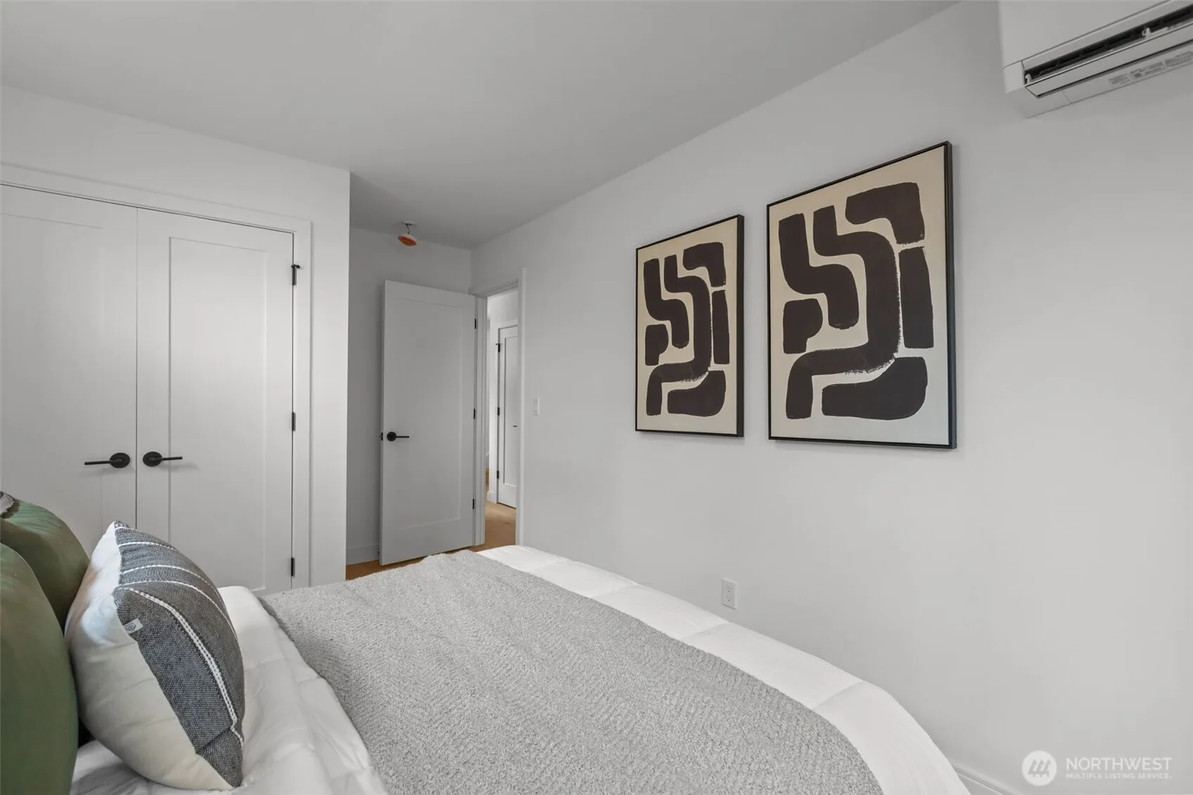 Property photo for 2220 B Nw 62nd Street, Seattle photo 3