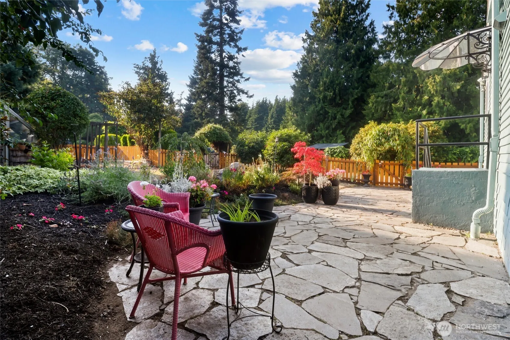Property photo for 11237 84th Avenue S, Seattle photo 3