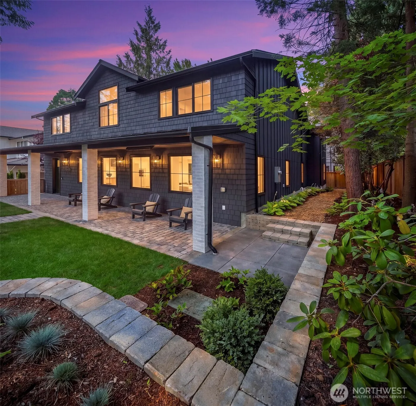 Property photo for 12416 Ne 72nd Street, Kirkland photo 3