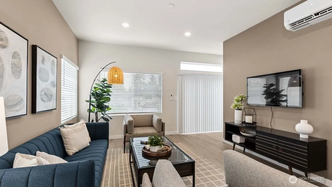 Property photo for 15215 35th Ave W #b5, Lynnwood photo 4