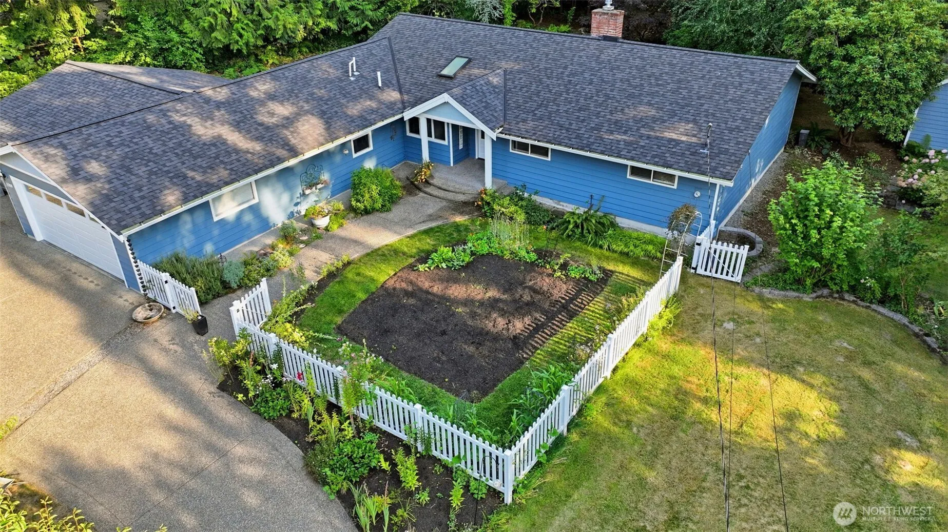 Property photo for 5308 View Point Drive Nw, Gig Harbor photo 2