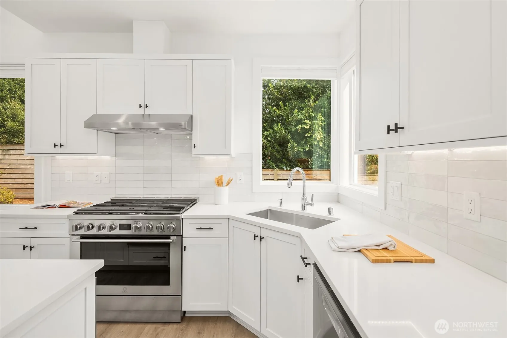 Property photo for 436 10th Avenue #b, Kirkland photo 5