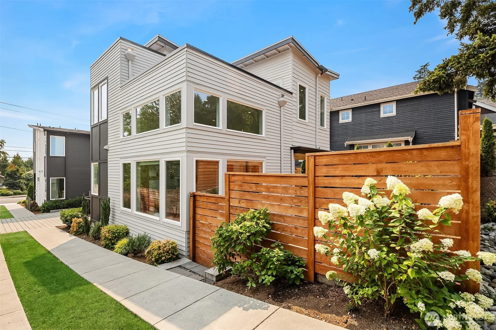 Property photo for 436 10th Avenue #b, Kirkland