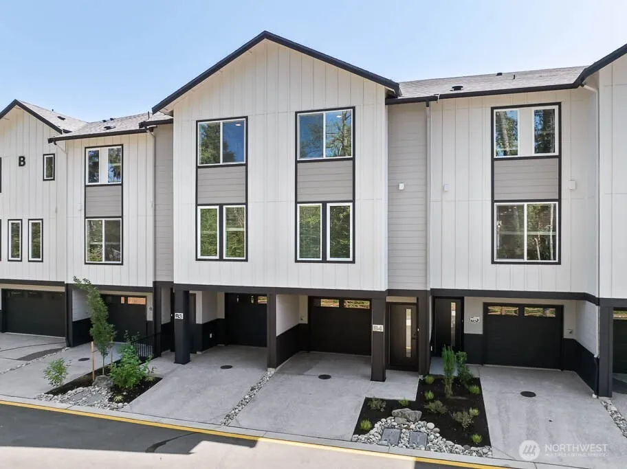 Property photo for 16202 Manor Way #d5, Lynnwood