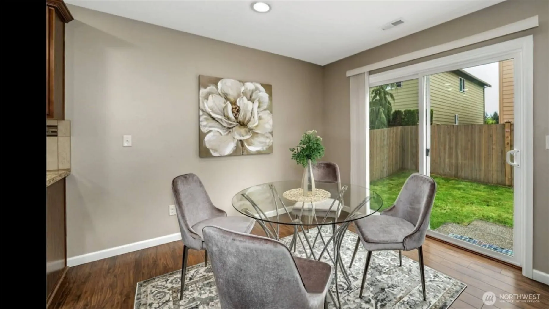 Property photo for 17707 33rd Dr Se, Bothell photo 4