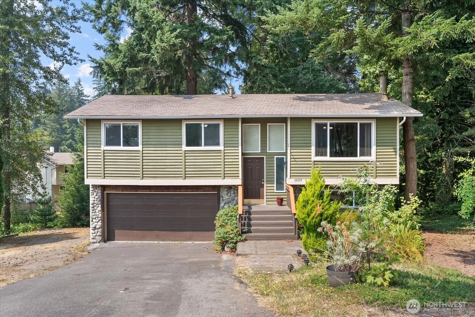 Property photo for 19329 142nd Place Se, Renton