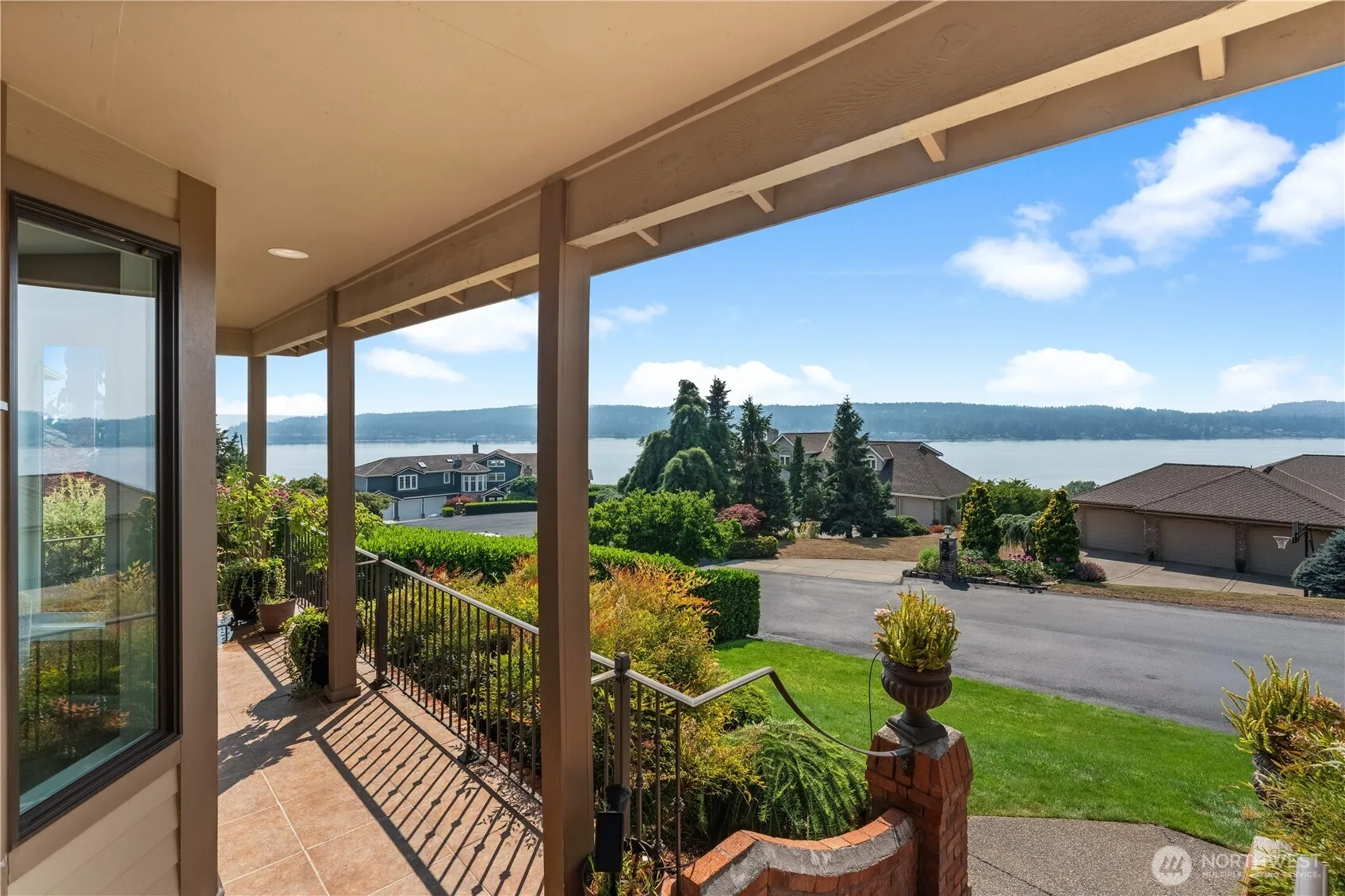 Property photo for 21 33rd Avenue Ct Nw, Gig Harbor photo 2